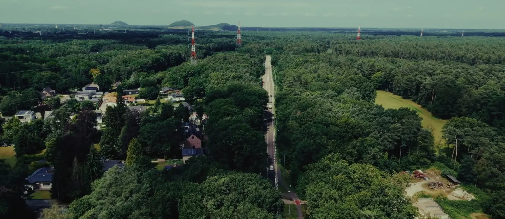 Luchtbeeld van bossen en natuur in Limburg